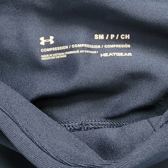 NWT! UA Heat Gear Ankle Crops - Picture 6 of 7